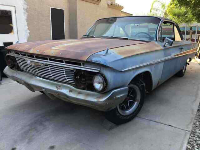 Chevrolet Impala Bubble Top Barn Find 1961 image number 28