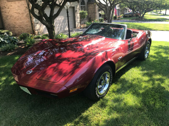 Chevrolet Corvette 1974 image number 1