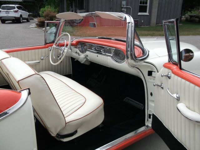 Oldsmobile Eighty-Eight 1956 image number 34