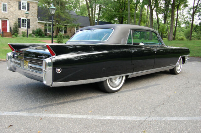 Cadillac Fleetwood 1963 image number 23