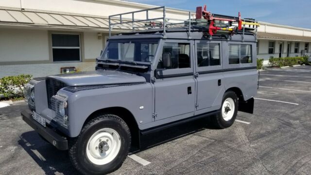 Land Rover IIA 1970 image number 0