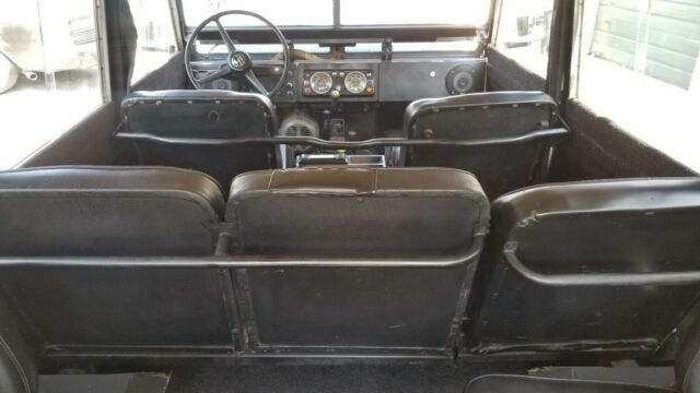 Land Rover IIA 1970 image number 21