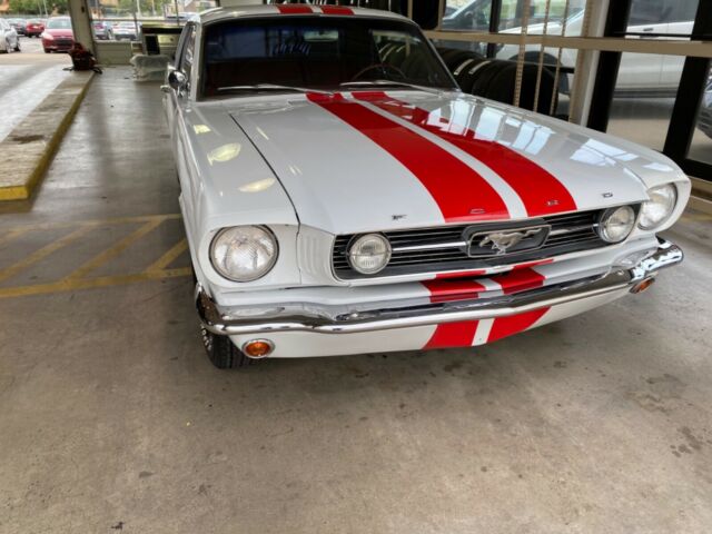 Ford Mustang 1966 image number 37