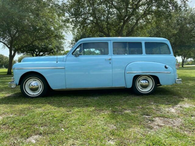 Plymouth Suburban 1949 image number 1