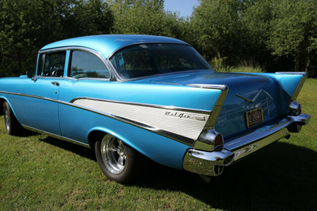 Chevrolet Bel Air/150/210 1957 image number 23