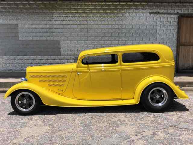 Ford Model 40 1933 image number 0