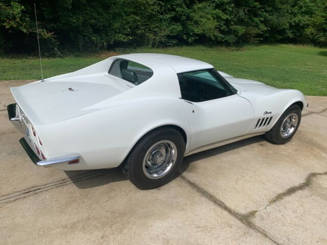 Chevrolet Corvette 1969 image number 0