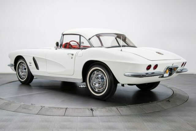 Chevrolet Corvette 1962 image number 12