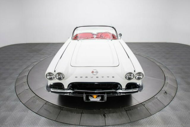 Chevrolet Corvette 1962 image number 20