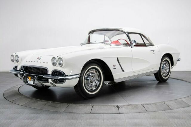 Chevrolet Corvette 1962 image number 31