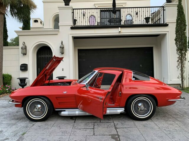 Chevrolet Corvette 1963 image number 2