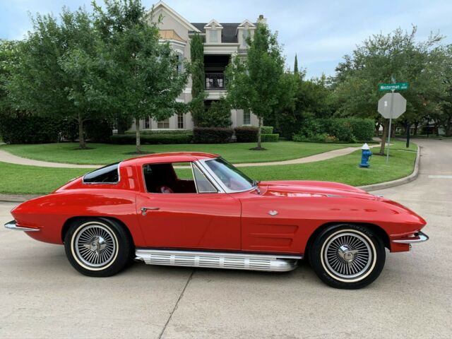 Chevrolet Corvette 1963 image number 29