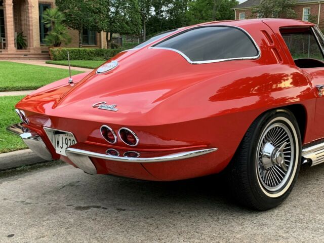 Chevrolet Corvette 1963 image number 32