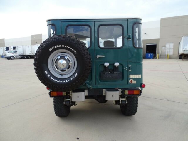 Toyota FJ Cruiser 1978 image number 13