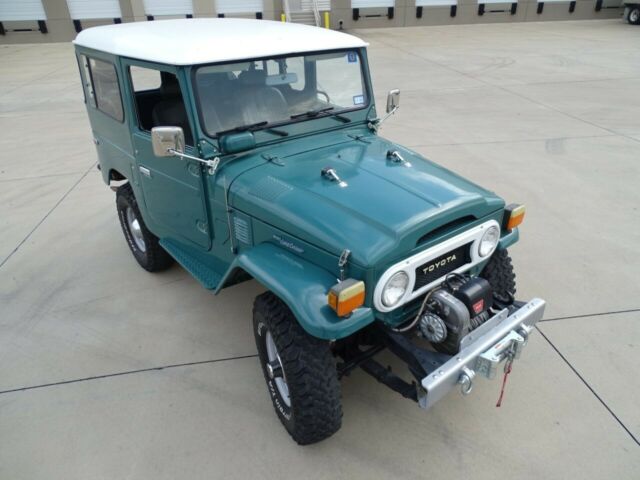 Toyota FJ Cruiser 1978 image number 23