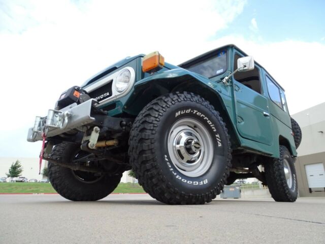 Toyota FJ Cruiser 1978 image number 27