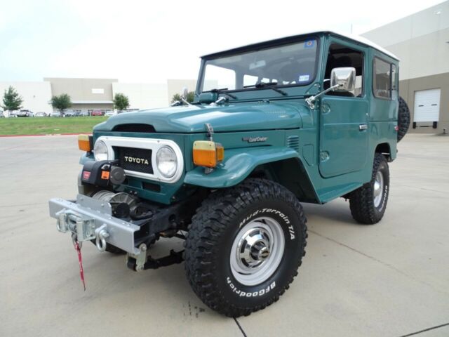 Toyota FJ Cruiser 1978 image number 28