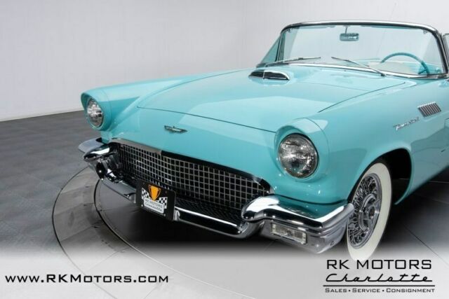 Ford Thunderbird 1957 image number 22