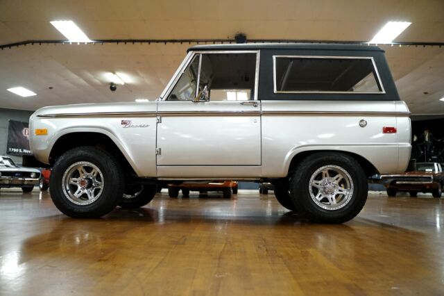 Ford Bronco 1974 image number 9