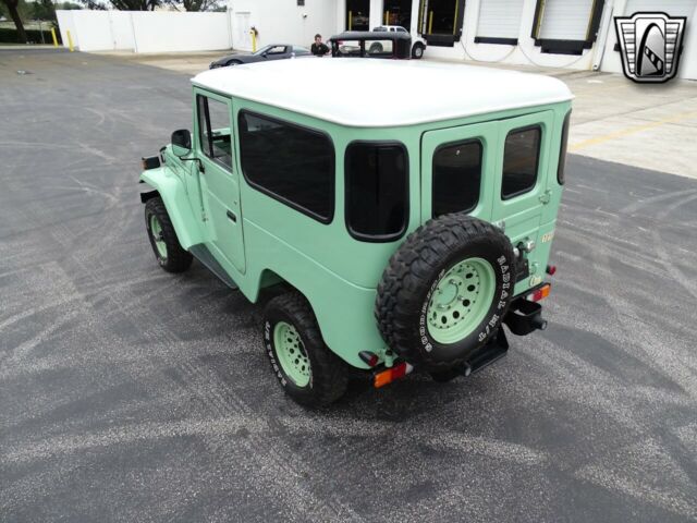 Toyota FJ Cruiser 1968 image number 29