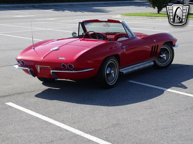 Chevrolet Corvette 1965 image number 29