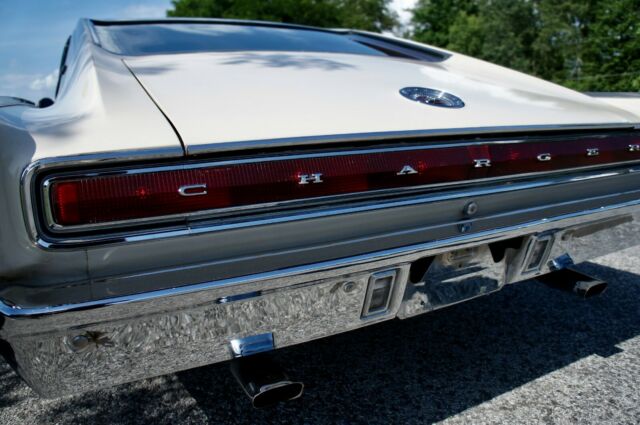 Dodge Charger 1966 image number 47