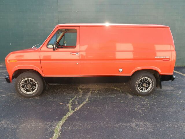 Ford E-Series Van 1979 image number 18