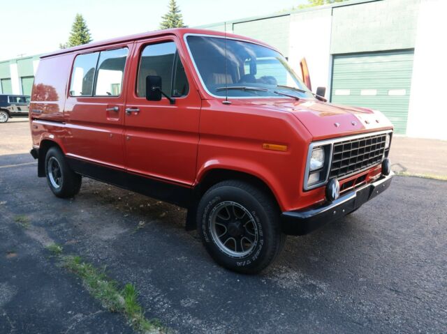 Ford E-Series Van 1979 image number 22