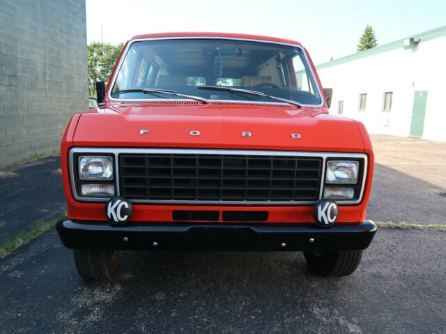 Ford E-Series Van 1979 image number 23