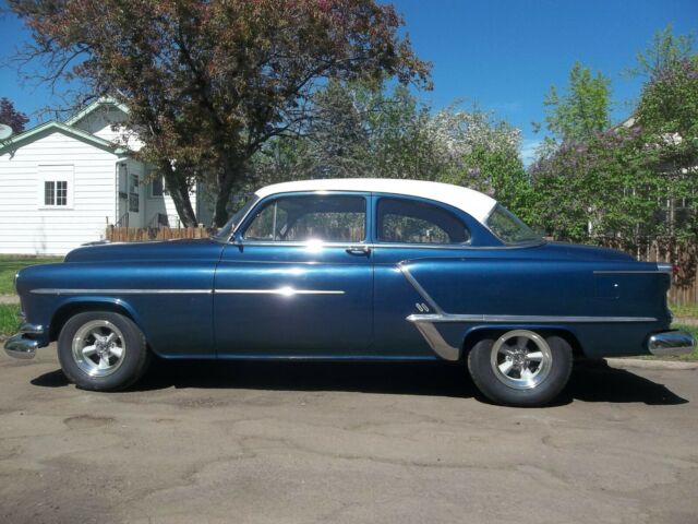 Oldsmobile Rocket Eighty-Eight 1953 image number 1