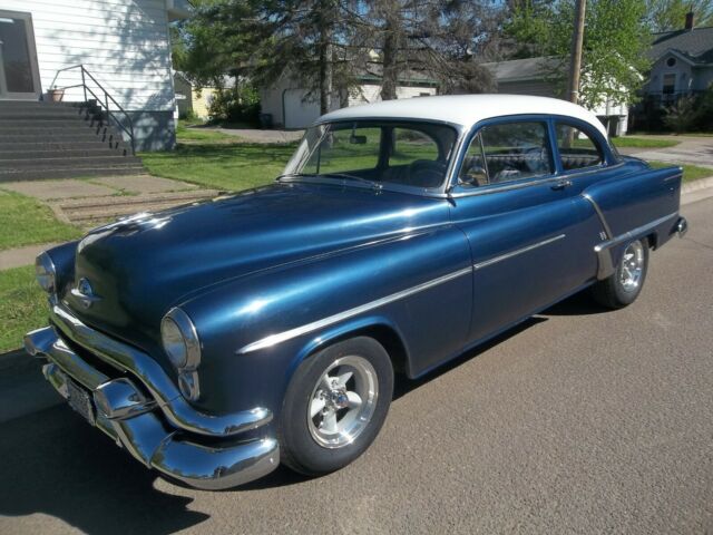 Oldsmobile Rocket Eighty-Eight 1953 image number 12