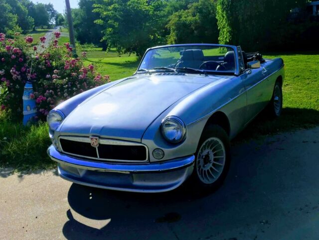 MG MGB 1979 image number 23