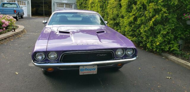 Dodge Challenger 1972 image number 1