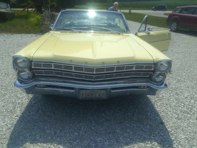 Ford Galaxie 500 1967 image number 1