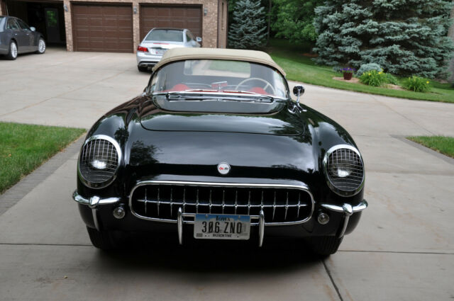 Chevrolet Corvette 1954 image number 2