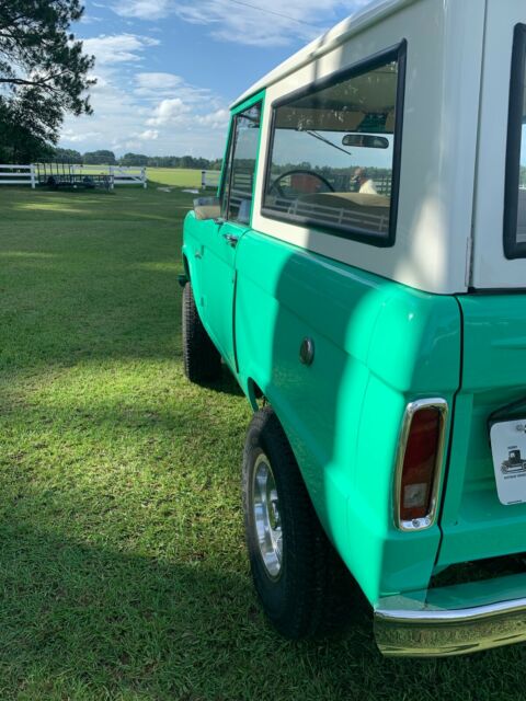 Ford Bronco 1969 image number 13