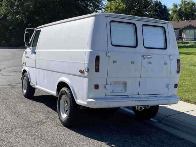 Ford Econoline 1970 image number 1