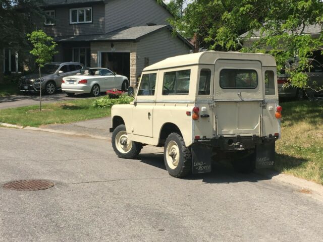 Land Rover Defender 1973 image number 11