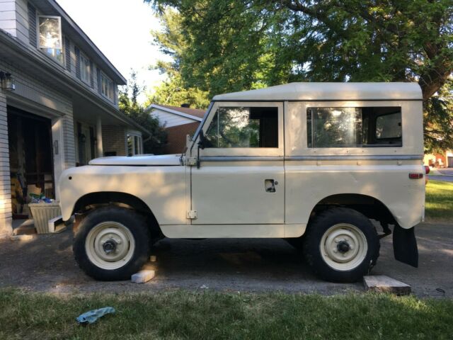 Land Rover Defender 1973 image number 17