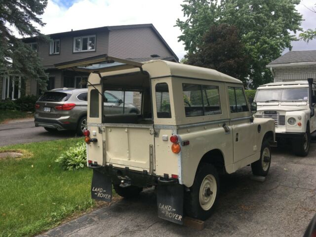 Land Rover Defender 1973 image number 19