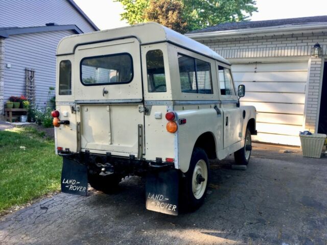 Land Rover Defender 1973 image number 25