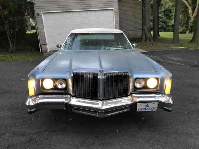 Chrysler New Yorker Brougham 1977 image number 1