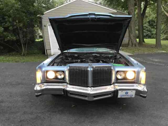 Chrysler New Yorker Brougham 1977 image number 2