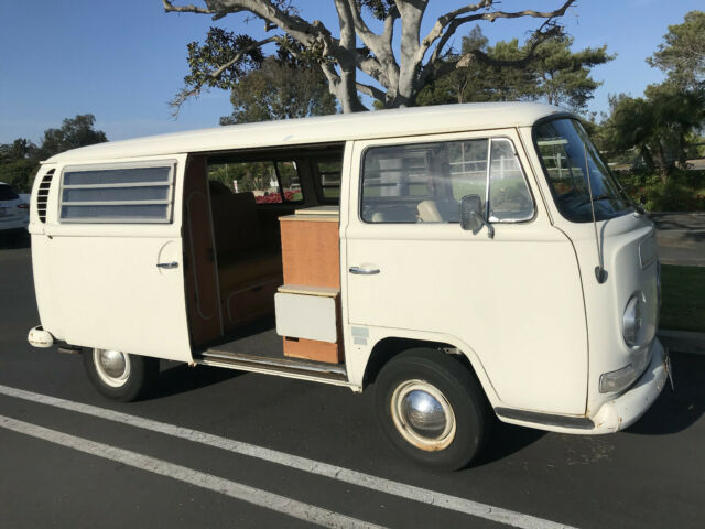 Volkswagen Bus/Vanagon 1969 image number 0