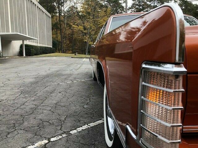 Lincoln Continental 1976 image number 21