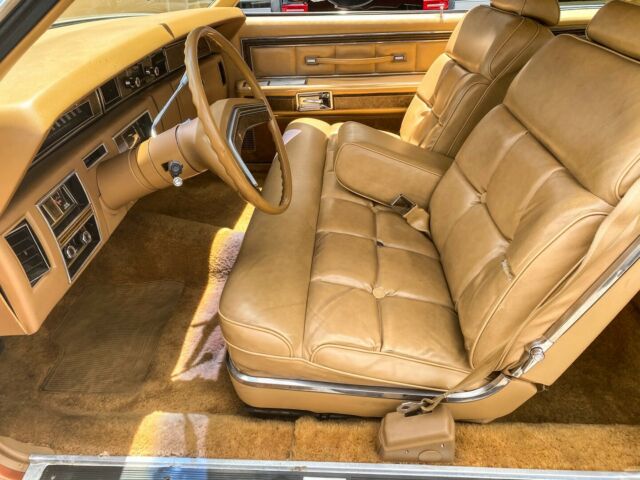 Lincoln Continental 1976 image number 31