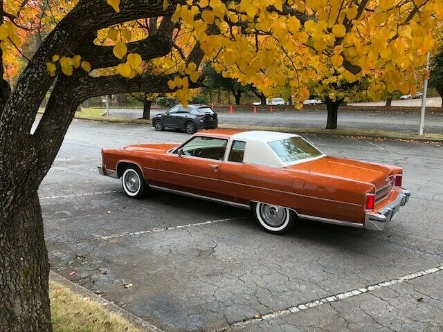 Lincoln Continental 1976 image number 43