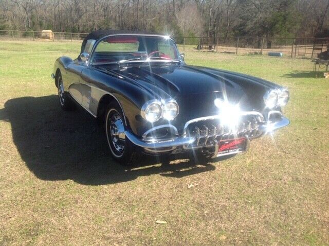 Chevrolet Corvette 1959 image number 29