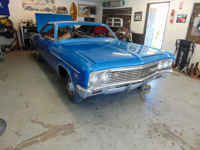 Chevrolet Impala 1966 image number 0