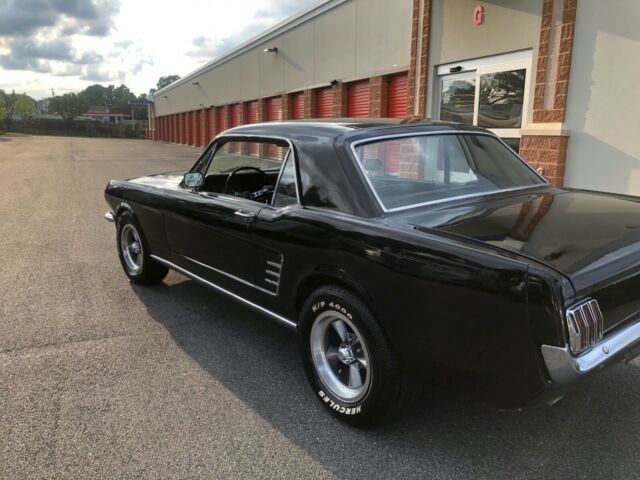 Ford Mustang 1966 image number 20